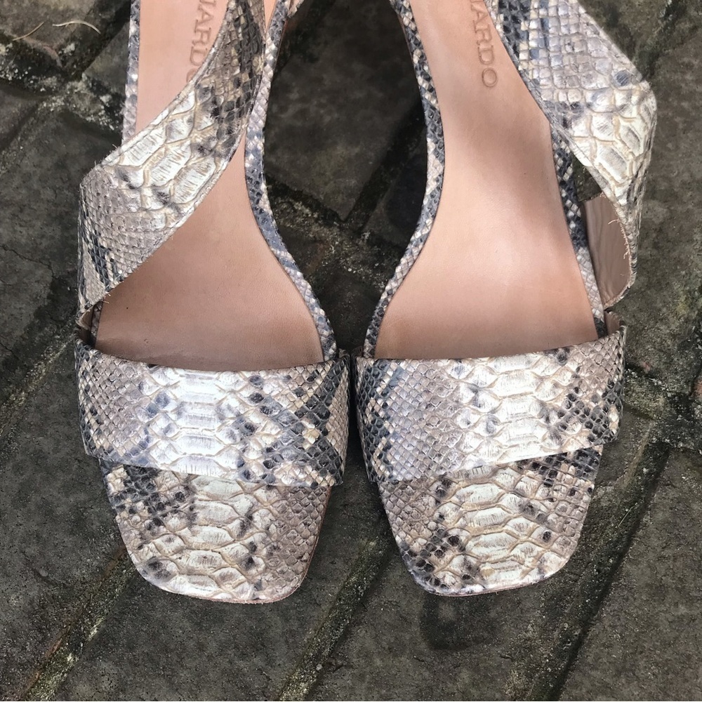 VGUC Bernardo Camille Heels in Snakeprint Block Heels - Picture 3 of 11